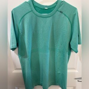 Rare Lululemon Green Metal Vent Tech Shirt Medium